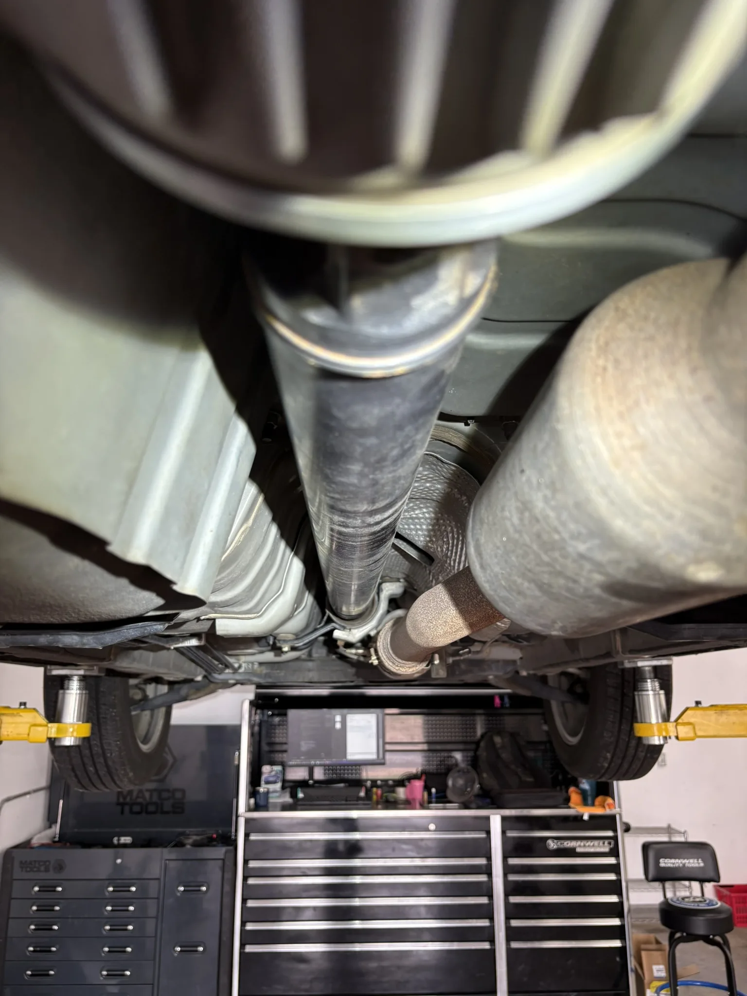 Vehicle on the lift for inspection